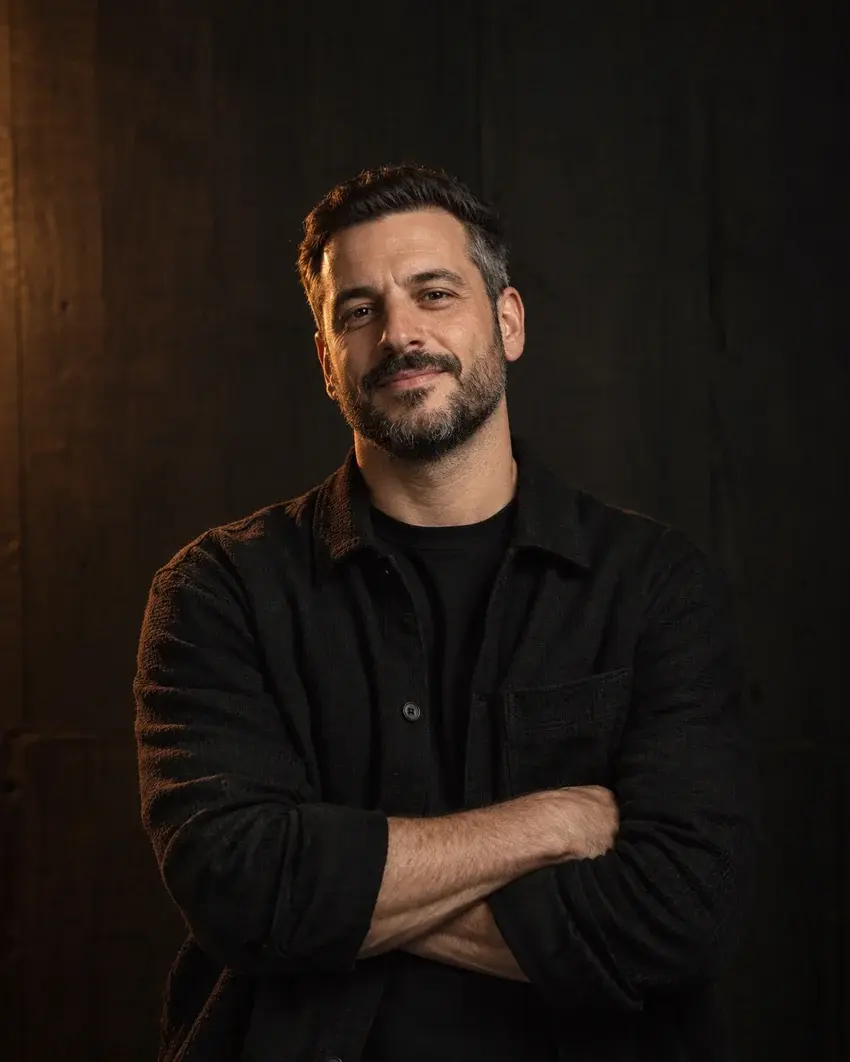 Portret izmišljenega barberja Luka Kovač